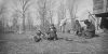 Oldžiginin perhe syömässä Kolgujakissa Siperiassa 1912 (kuva rajattu), Kai Donner / Museoviraston Kuvakokoelmat. Objektinumero: VKK532:2207